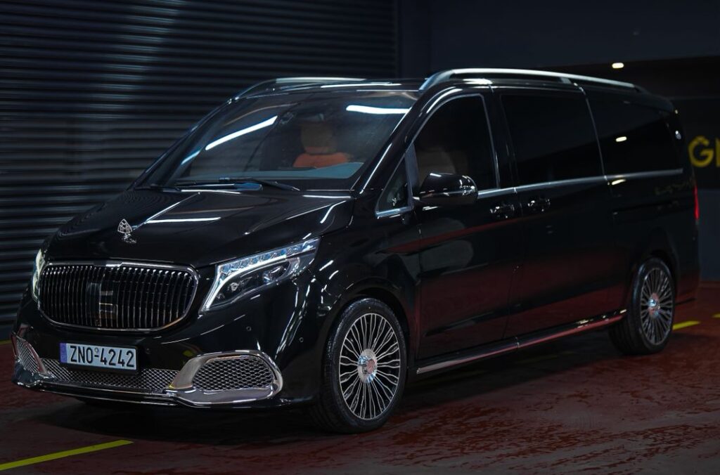 Luxury chauffeur service Mercedes Mykonos